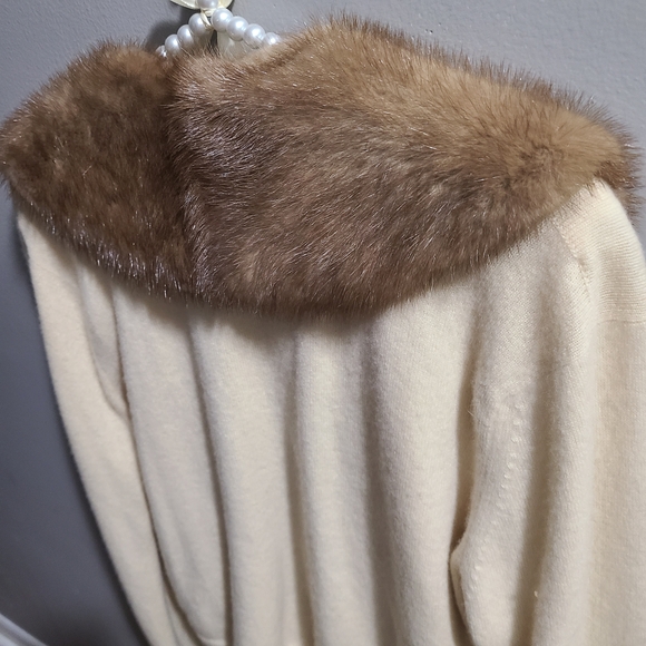 vintage 1950s Dalton cream cashmere cardigan real mink fur collar Lace Lining - Picture 11 of 16